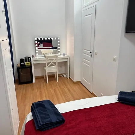 Studio Montparnasse Porte De Versailles París